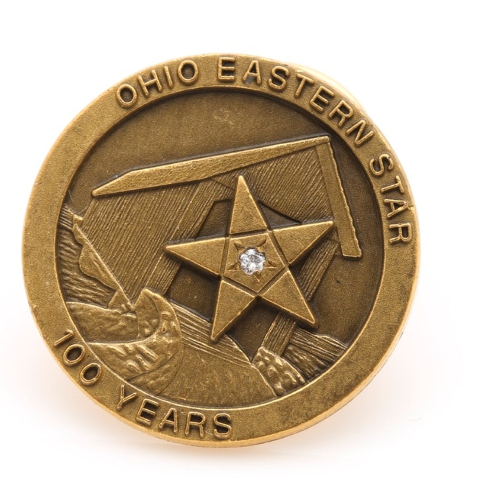 Masonic Gold Tone Pin